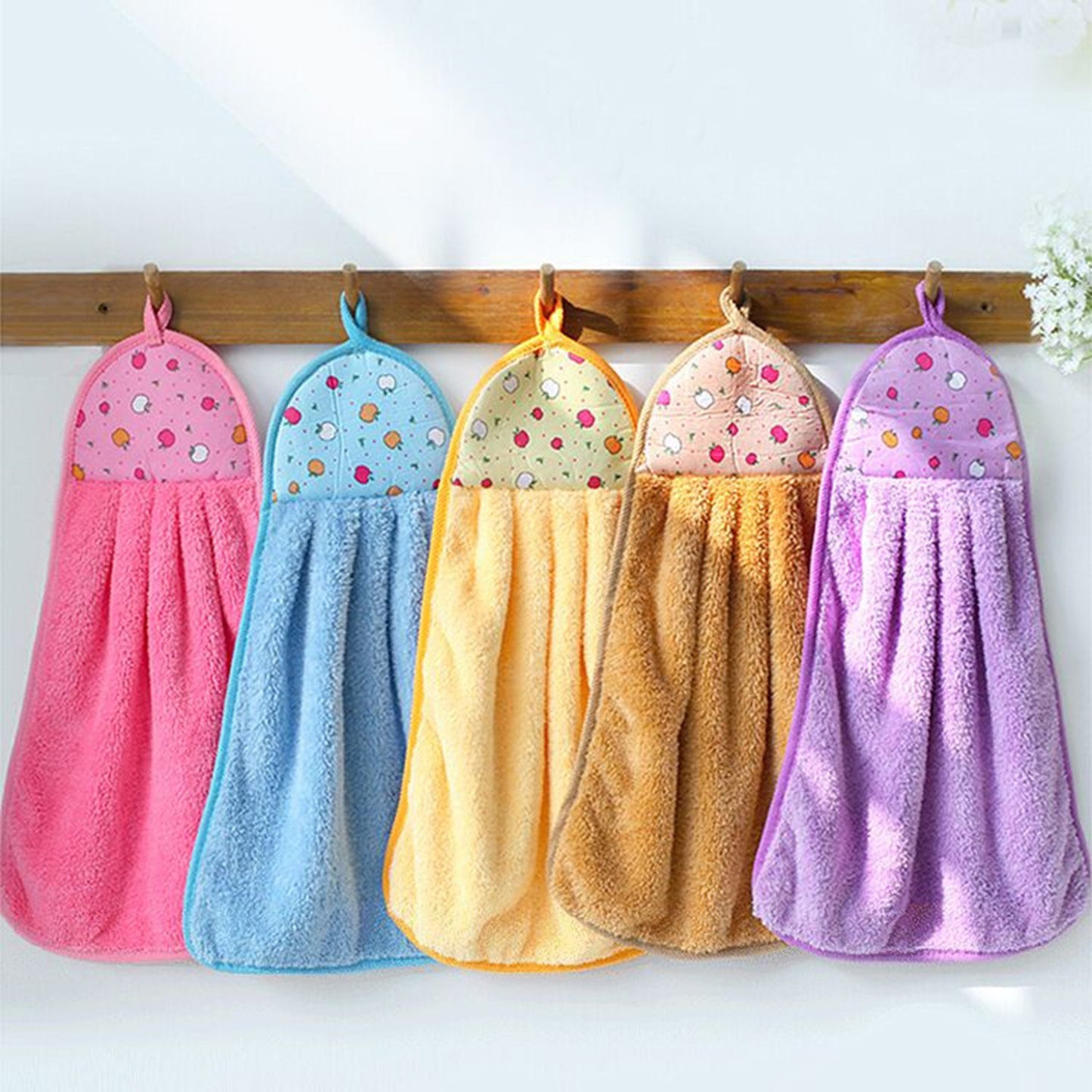 Hanging Towels Randomly Select Colors